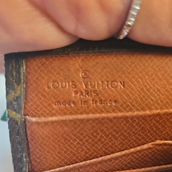 Louis Vuitton Black and Gold Monogram Wallet - Picture 2 of 9